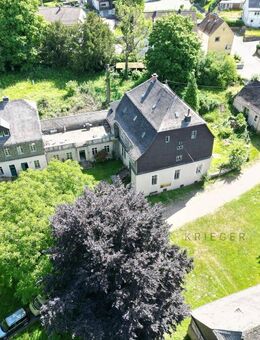 Historisches Herrenhaus mit Nebengebäuden in idyllischer Lage - Abentheuer