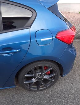 Rentner m. Auto fährt Sie - Heidelberg