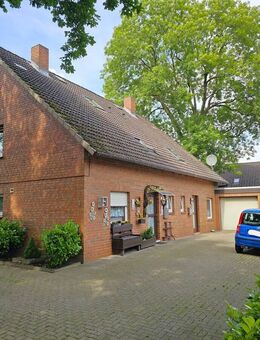 Kapitalanleger aufgepasst - Solides & gepflegtes Zweifamilienhaus mit Doppelgarage - Langen (Landkreis Cuxhaven)