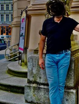 Suche einen jüngeren schlanken afrikanischen Mann für Feste Partnerschaft - Berlin Mitte