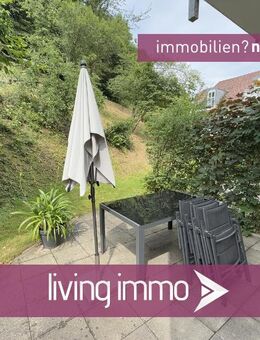 Gemütliche 2-Zimmer Wohnung mit Terrasse ins Grüne und TG-Stellplatz in der Passauer Innstadt - Passau