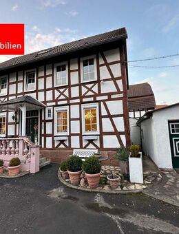Bauernhaus mit viel Land und Nebengebäuden - Stadtallendorf