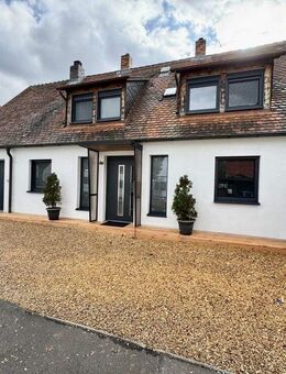 Modern ausgestattete, helle Doppelhaushälfte, 2020 weitgehend saniert! - Niederwerrn