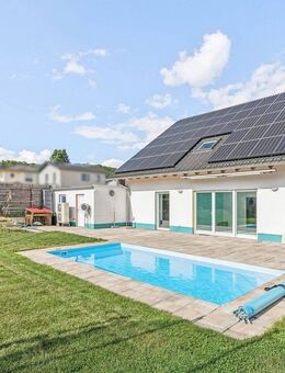 Neuwertiges Einfamilienhaus mit beheiztem Außenpool in Wettenberg! - Wettenberg
