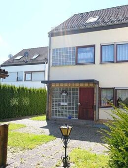 Reihenendhaus in Bebra Randlage mit Fernblick und Potenzial ! - Bebra