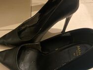 Stark gebrauchte und Wohlriechende High Heels zu verkaufen - Köln