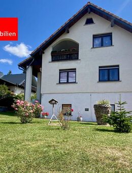 Stilvolles Einfamilienhaus mit Weitblick und traumhaftem Garten - Tiefenort