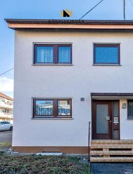 Gemütliches Reiheneckhaus mit Herz in citynaher, ruhiger Lage mit Terrasse, Garten, Garage, ASP, - Wendlingen (Neckar)