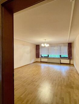*Im Preis gesenkt* Viel Platz für Ideen - Doppelhaushälfte mit Einliegerwohnung und Garten - Ingolstadt