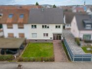 Vermietetes Zweifamilienhaus mit Bauplatz in zweiter Reihe - Vielseitiges Entwicklungspotenzial - Stutensee