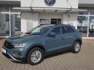 VW T-Roc, 1.0 TSI Life, Jahr 2023 - Annaberg-Buchholz