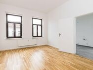 Frisch renovierte 2-Zimmer-Altbauwohnung mit Balkon und modernem Dusch-/Wannenbad - Leipzig