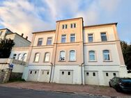 Mehrfamilienhaus mit 5 großen Wohnungen, Hinterhaus, 8 Garagen und Garten in schöner Lage von Meißen - Meißen