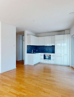 Exklusiv Wohnen in Sachsenhausen! 2-Zimmer-Wohnung mit Dachterrasse und EBK - Frankfurt (Main)