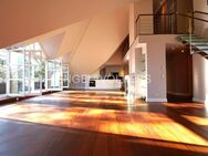 Absolutely quiet apartment with designer kitchen, open fireplace, 3 terraces and gallery - München