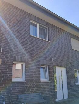 Großzügiges Einfamilienhaus mit Einliegerwohnung (Baujahr 2007) in Rheine-Dutum - Rheine