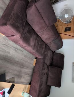 Ich verschenke ein sehr hochwertiges Ecksofa mit Einstelloptionen - Laboe