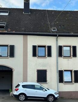 PERL: 4-FAMILIENHAUS MIT GARTEN UND GARAGE IN RUHIGER WOHNLAGE! - Perl