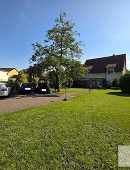 7 Objekte auf einem Grundstück - Zweifamilienhaus, Doppelhaus, Garagen und Nebengebäude in Hanau - Hanau (Brüder-Grimm-Stadt)
