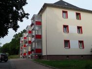 ruhig und doch zentral gelegene 3-Raum-Wohnung mit Balkon - Oelsnitz (Erzgebirge)