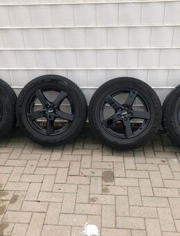 4 Winterkompletträder 215/65 R17 99V für Opel Grandland von Privat - Ketsch