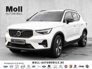 Volvo XC40 Plus Dark Recharge Plug-In Hybrid 2WD T4 Twin Engine EU6d StandHZG Navi digitales Cockpit - Aachen