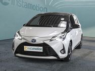 Toyota Yaris, 1.5 Hybrid Style Selection, Jahr 2018 - München