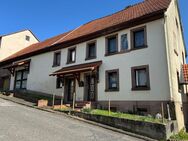 Für Handwerker Einfamilienhaus mit Nebengebäude und Halle zur Sanierung. - Neunkirchen (Bayern)