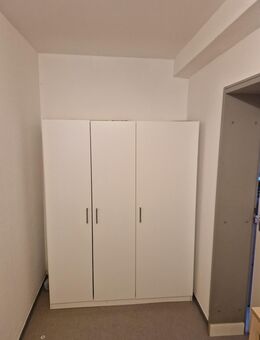 Zu verschenken 2 Kleiderschränke - Calw