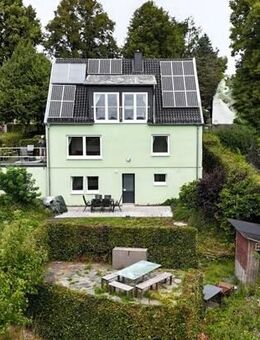 Freistehendes Haus mit insgesamt 3 (Ferien-)Wohnungen mit schönem Blick über Monschau - Monschau