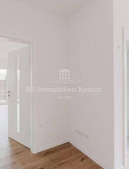 Moderne Neubauwohnung im EG mit Abstellraum in einem gepfl. 6-Parteienhaus - Hage