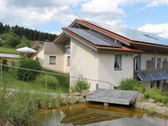 Komfortables Landhaus mit 7 Whg., Ferienhütte, PV 29,26 kWp und vielen Extras - Bayerisch Eisenstein