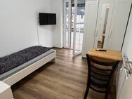 +++ 1 WG-Zimmer mit Balkon - voll möbliert - in zentraler Lage von Winnenden +++ ab sofort - Winnenden