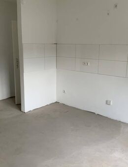 Helle 2-Zimmer-Wohnung in Duisburg Huckingen - Duisburg