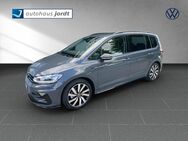 VW Touran, 1.5 TSI OPF R-line Highline, Jahr 2024 - Schleswig