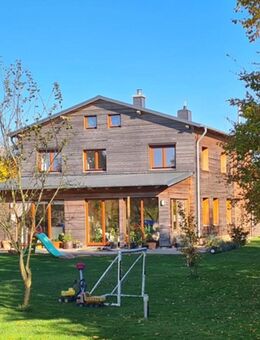 Geräumiges Idyll mit viel Platz und Hauskoppel: Architekten- und Bauernhaus in Einem - Neuengörs