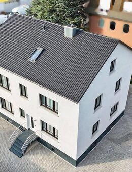 Wohn- und Geschäftshaus in Toplage von Frankfurt-Seckbach - Wohnen und Arbeiten unter einem Dach. - Frankfurt (Main)