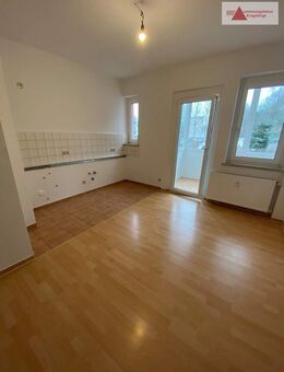 Schicke 2-Raum-Wohnung mit Loggia! - Zwickau