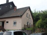 **REDUZIERTE MAKLERGEBÜHR** - gestalten Sie selbst - Wohnhaus mit 120 qm Wohnfläche - Buchen (Odenwald)