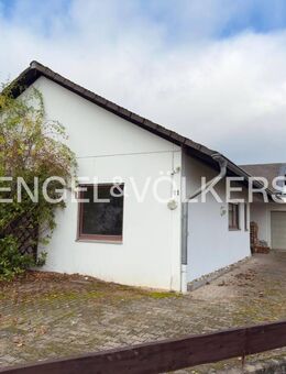 Sanierungsbedürftiger Bungalow in Gauangelloch: Ihr barrierefreies Refugium nahe Heidelberg - Leimen (Baden-Württemberg)