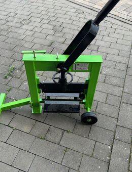 Steinknacker | Steintrenner | Steinbrecher | Steinspalter | Marke: Zipper – Miete - Unterpleichfeld