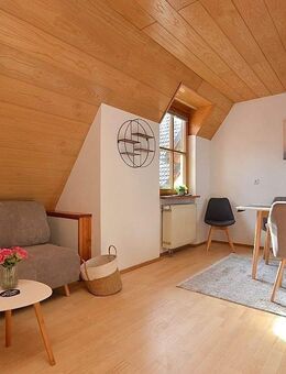 Exklusiv möblierte 2-Zimmerwohnung in Prichsenstadt mit Wlan befristet vom 01.11.25 - 30.04.26 - Prichsenstadt