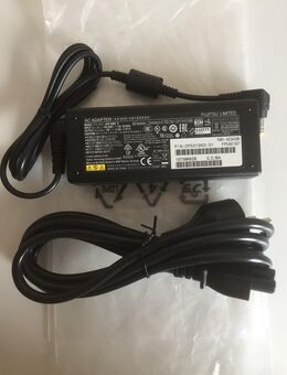 Original Fujitsu Netzteil für Notebook / Laptop - Bremen