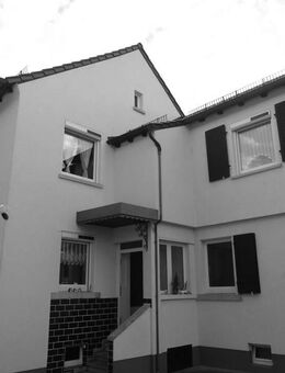 Einziehen und wohlfühlen: Teilsaniertes Traumhaus in Mutterstadt! - Mutterstadt