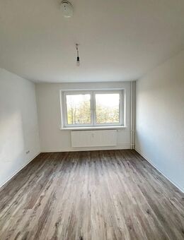 Gepflegte 2,5-Zimmer-Wohnung im Hochhaus (Lundweg) - Flensburg