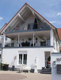 luxuriöse Villa , 12 Zimmer, 2 Bäder, 3 Küchen, usw an Firma für Mitarbeiter zu vermieten - Nürnberg