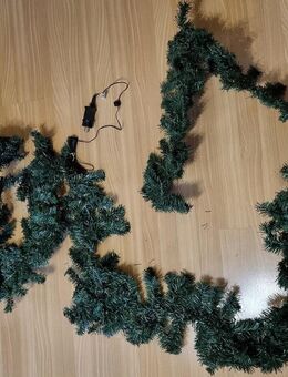 Weihnachtsgirlande, Tannengirlande 5M mit Beleuchtung 100 LEDs, Innen-/Außenbereich - Essen