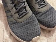 Getragene Adidas Sneaker in grau Gr. 39 - Hürth