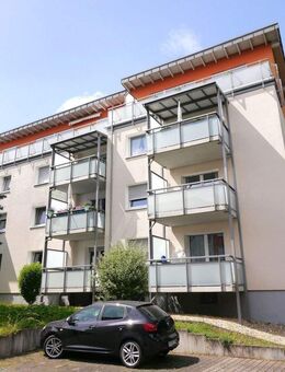 Außergewöhnliche DG-Wohnung im Penthouse-Stil mit großer Dachterrasse! - Wiesbaden