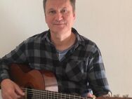 Professioneller Gitarrenunterricht (auch online) mit top Gesang - München